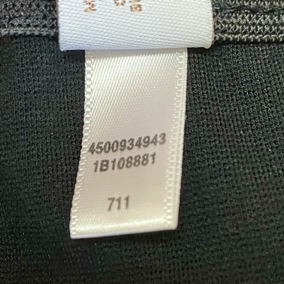 Chico’s Black Stretch knit pull on fit and flare pants size 1 or size medium - Picture 6 of 11